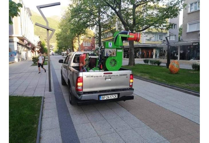 Започна обработката на тревните площи във Враца Започна обработката на тревните площи във Враца